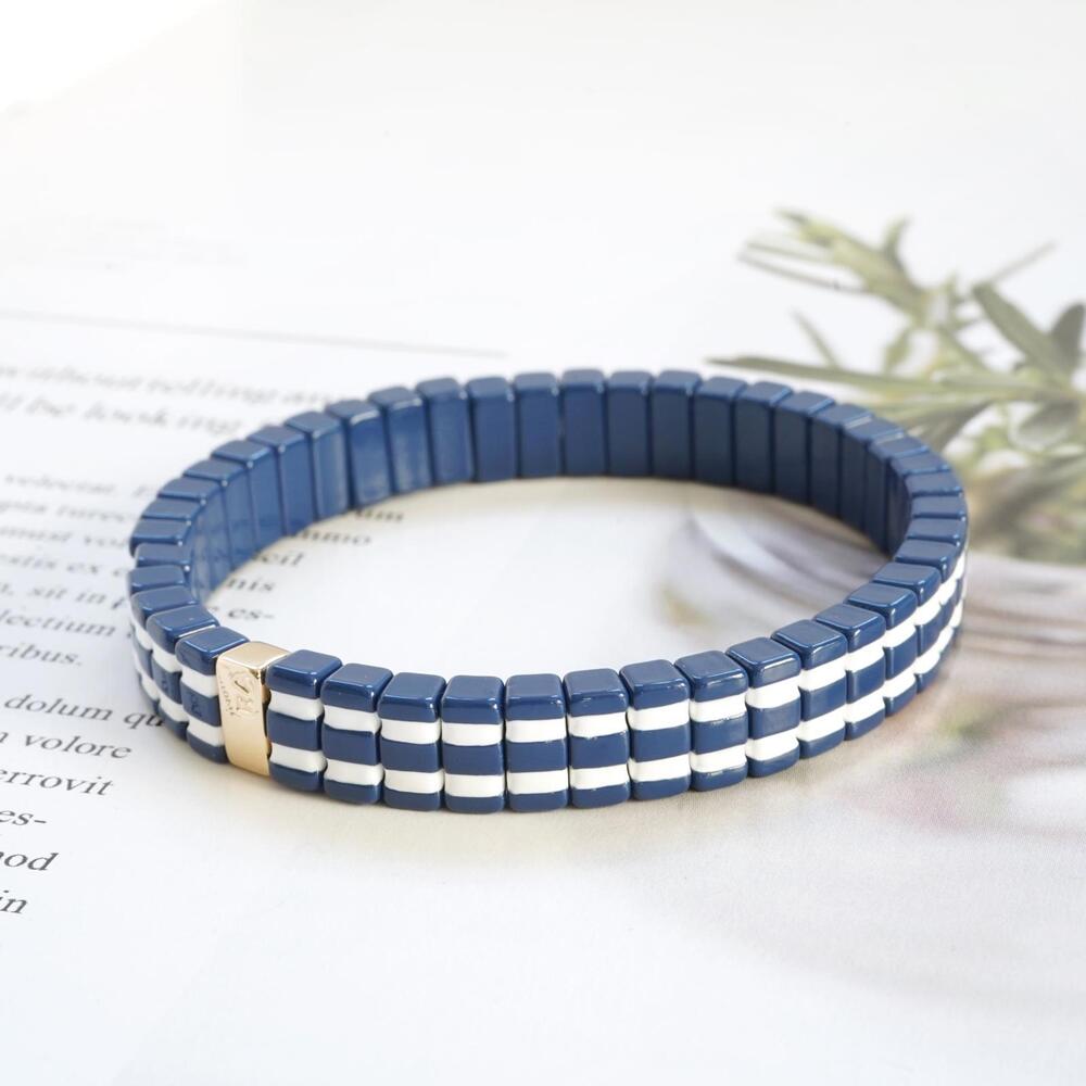 Roxanne Assoulin In Alignment Bracelet - Picture 4 of 5